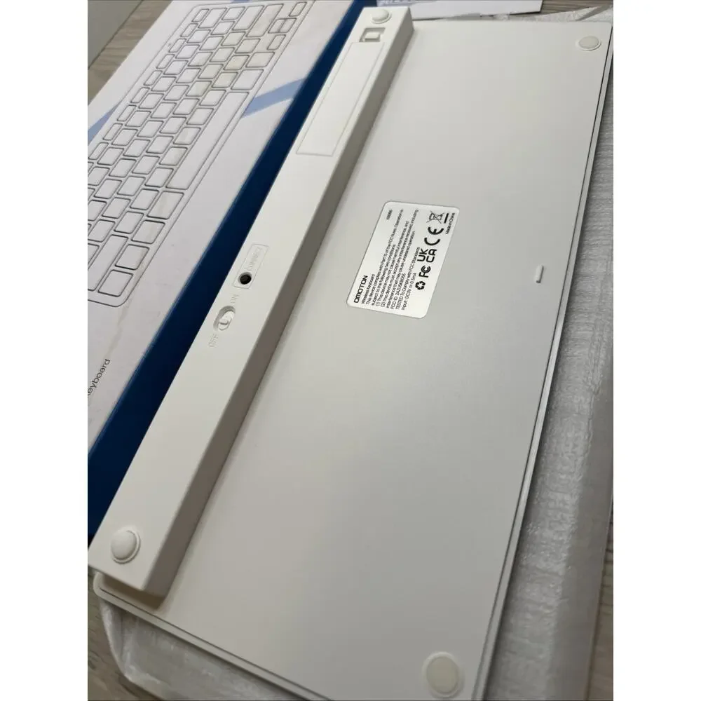 Omoton KB066 Bluetooth Wireless Keyboard for Android and iOS White—New